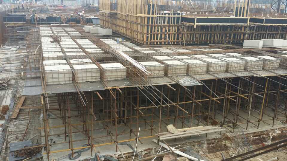 濟南蜂巢芯定做 蜂巢芯專業(yè)定做廠家-濟南標迪夫建材提供濟南蜂巢芯定做 蜂巢芯專業(yè)定做廠家的相關介紹、產品、服務、圖片、價格蜂巢芯、濟南蜂巢芯廠家、濟南蜂巢芯價格、山東蜂巢芯廠家、濟南疊合箱專利、一次性模殼專利銷售、