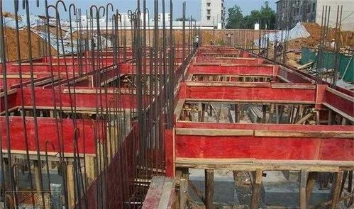 工程建筑模板廠家貨源,酚醛膠鏡面膠合板實(shí)用型