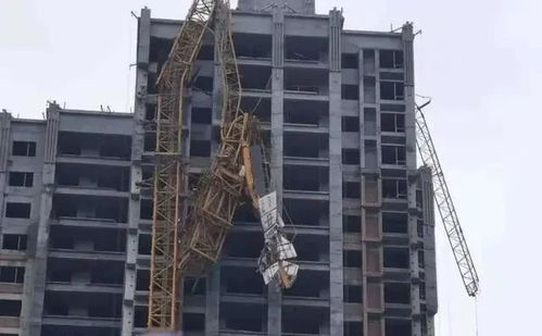 突發(fā) 重慶一在建工地發(fā)生塔吊倒塌事故,附施工規(guī)范